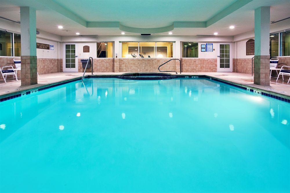 Holiday Inn Express Hotel & Suites Grand Rapids-North By Ihg Facilidades foto