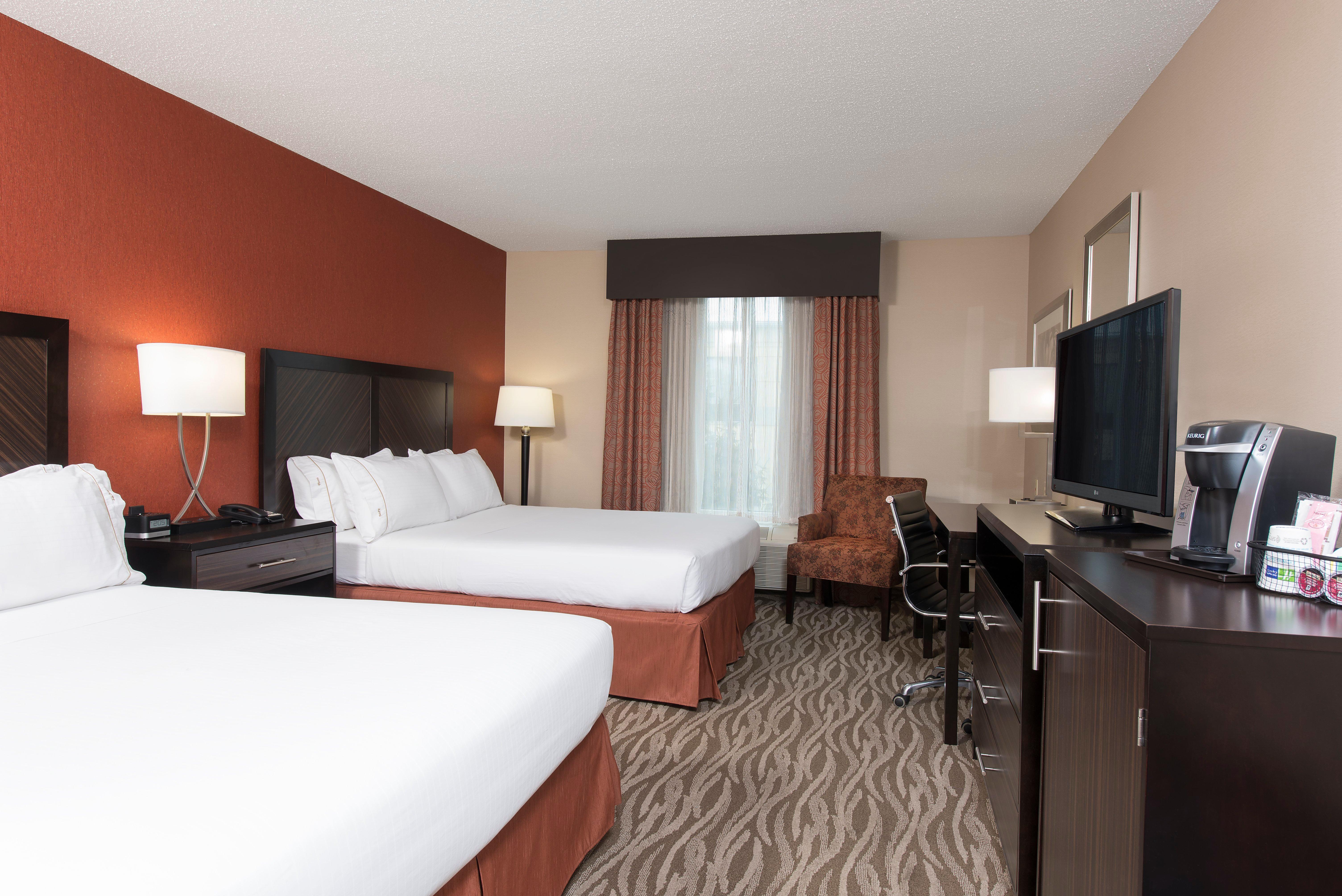 Holiday Inn Express Hotel & Suites Grand Rapids-North By Ihg Exterior foto