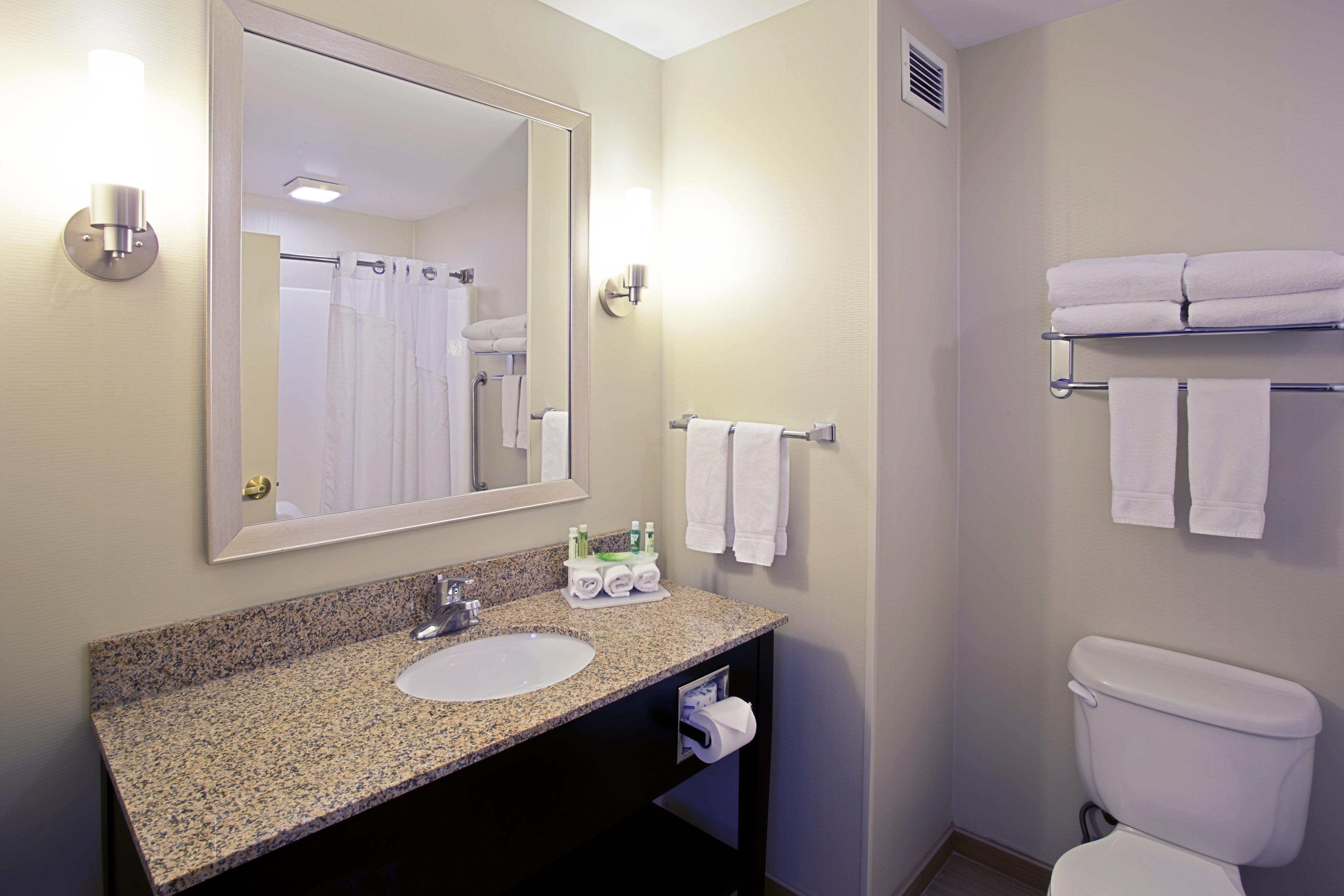 Holiday Inn Express Hotel & Suites Grand Rapids-North By Ihg Exterior foto