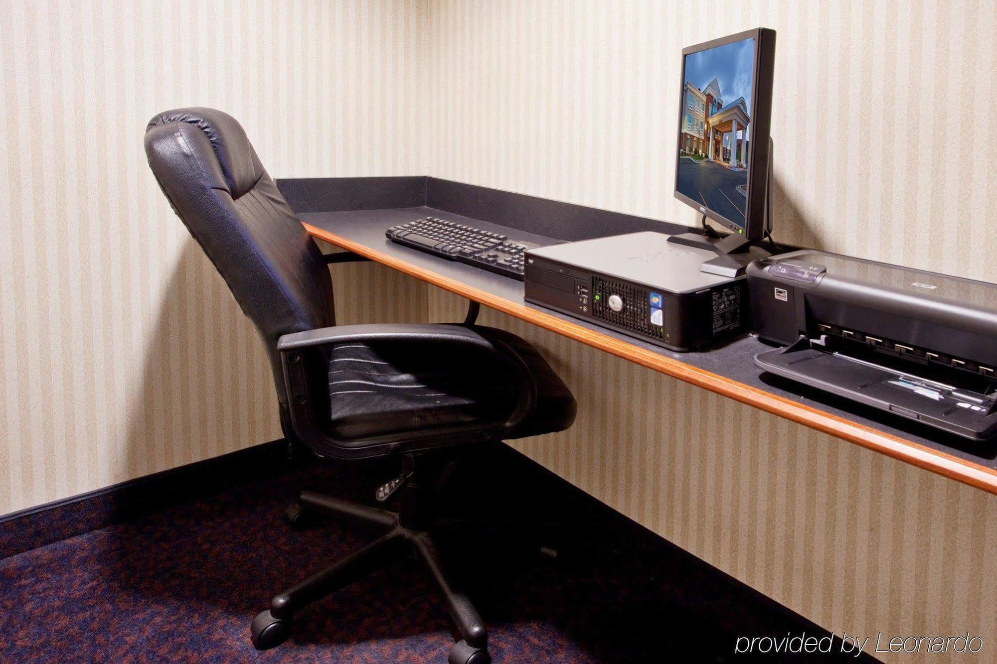 Holiday Inn Express Hotel & Suites Grand Rapids-North By Ihg Facilidades foto